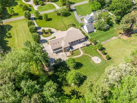 127 Willoughby Park Dr, High Point, NC 27265 photo 4