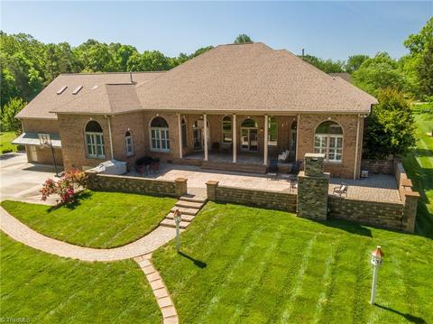 127 Willoughby Park Dr, High Point, NC 27265 photo 6