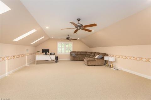 127 Willoughby Park Dr, High Point, NC 27265 photo 26