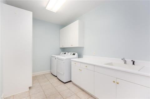 127 Willoughby Park Dr, High Point, NC 27265 photo 28