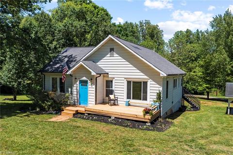 263 E Brocktown Rd, Moravian Falls, NC 28654 photo 1
