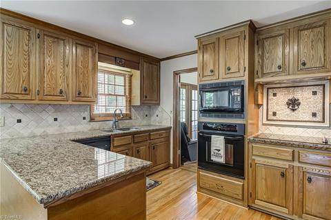 3405 Donegal Dr, Clemmons, NC 27012 photo 16