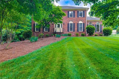 3405 Donegal Dr, Clemmons, NC 27012 photo 2
