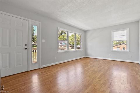 2914 Central Ave, High Point, NC 27260 photo 3