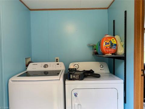 2052 High Bridge Rd, Pinnacle, NC 27043 photo 17
