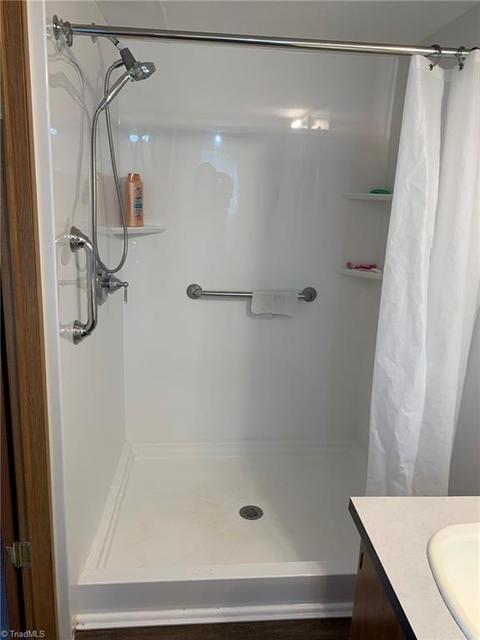 2052 High Bridge Rd, Pinnacle, NC 27043 photo 9