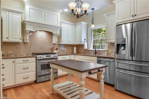 6030 Crescentbrook Ln, Clemmons, NC 27012 photo 9