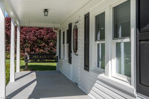 136 Mill Rd, State Road, NC 28676 photo 5