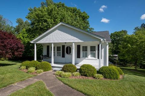 136 Mill Rd, State Road, NC 28676 photo 4