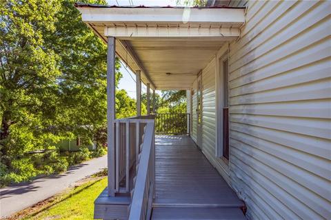 618 Oak St, Eden, NC 27288 photo 5