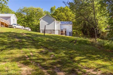 618 Oak St, Eden, NC 27288 photo 25