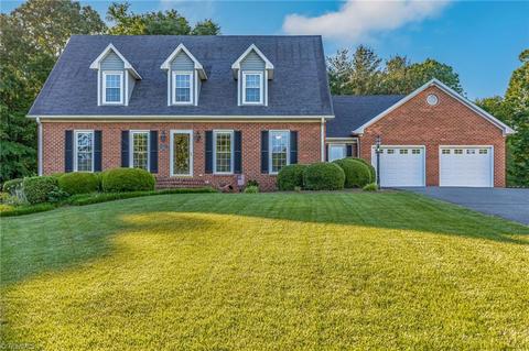 3517 Donegal Dr, Clemmons, NC 27012 photo 1