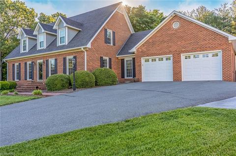 3517 Donegal Dr, Clemmons, NC 27012 photo 2