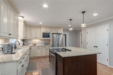 3517 Donegal Dr, Clemmons, NC 27012 photo 13