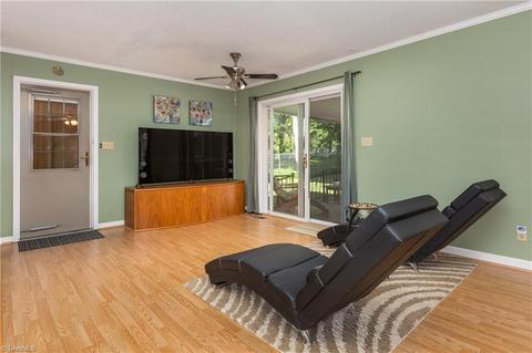 1007 Aberdeen Rd, High Point, NC 27265 photo 17