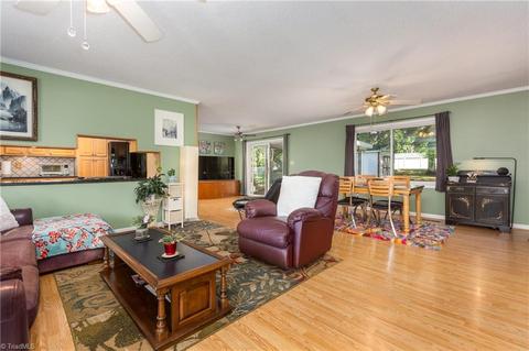 1007 Aberdeen Rd, High Point, NC 27265 photo 10
