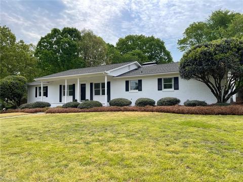 225 Westridge Dr, High Point, NC 27262 photo 2
