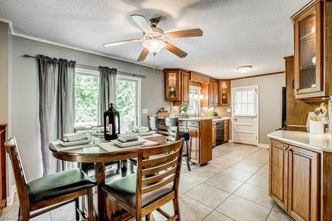 2309 Dover Pl, High Point, NC 27265 photo 8