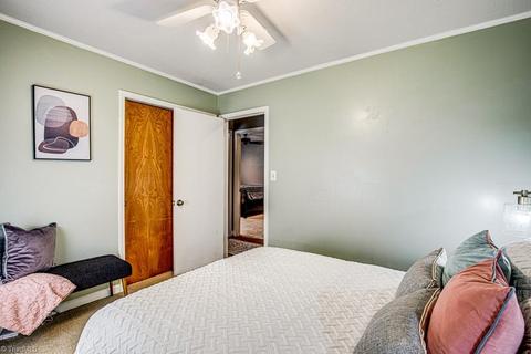 2309 Dover Pl, High Point, NC 27265 photo 22