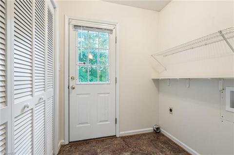 602 Three Oaks Dr, High Point, NC 27265 photo 9