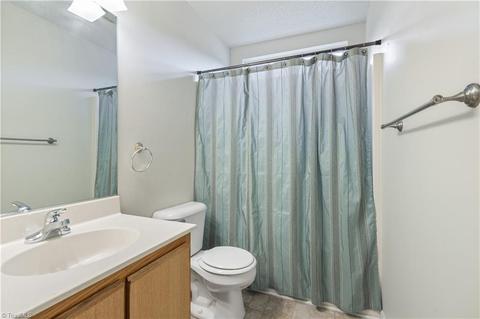 602 Three Oaks Dr, High Point, NC 27265 photo 12