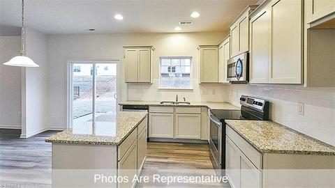6885 Bellawood Dr, Trinity, NC 27370 photo 7