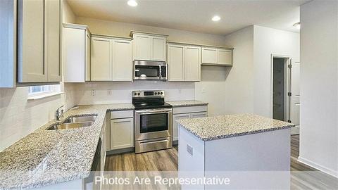 6885 Bellawood Dr, Trinity, NC 27370 photo 9