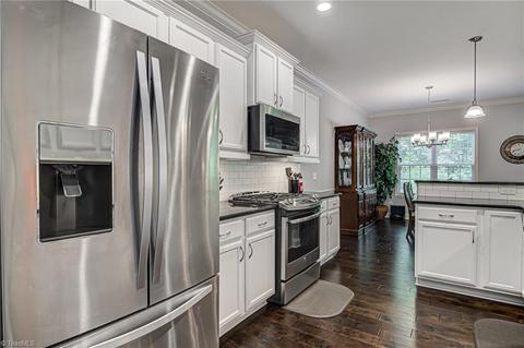 6299 Queens Gate Ct, Clemmons, NC 27012 photo 9