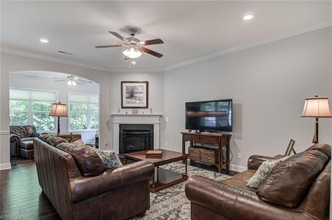 6299 Queens Gate Ct, Clemmons, NC 27012 photo 4