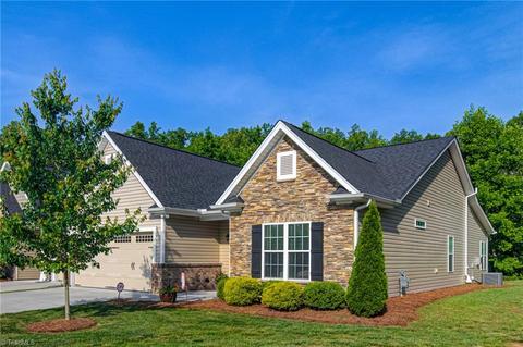 6299 Queens Gate Ct, Clemmons, NC 27012 photo 1