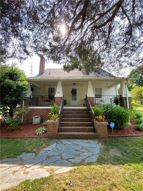 1601 Larkin St, High Point, NC 27262 photo 2