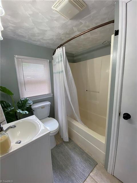 1601 Larkin St, High Point, NC 27262 photo 30