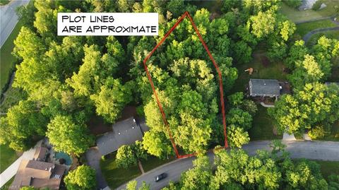 1224 Yorkshire Dr, High Point, NC 27262 photo 1