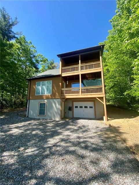 348 Dancy Mountain Pt, Mcgrady, NC 28649 photo 3