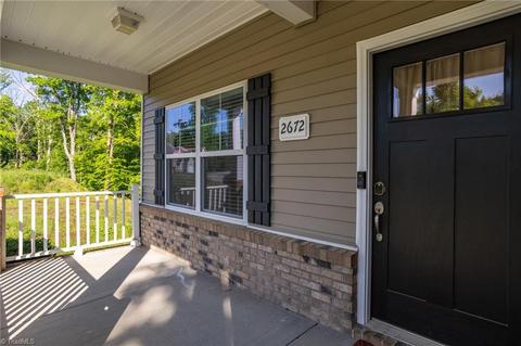 2672 Splitbrooke Dr, High Point, NC 27265 photo 3