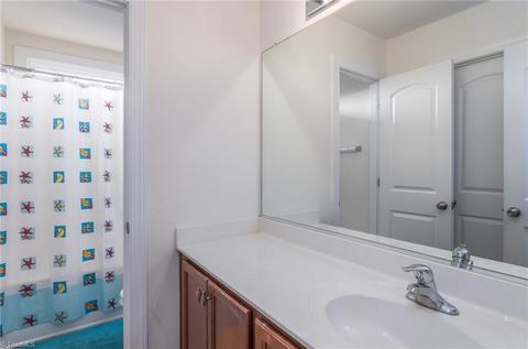 2672 Splitbrooke Dr, High Point, NC 27265 photo 22