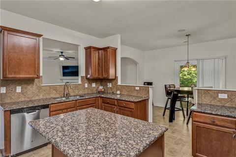 2672 Splitbrooke Dr, High Point, NC 27265 photo 14