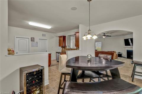 2672 Splitbrooke Dr, High Point, NC 27265 photo 12