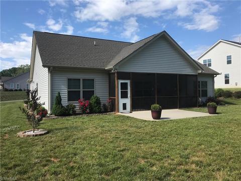 109 Pilot Bluff Dr, King, NC 27021 photo 6
