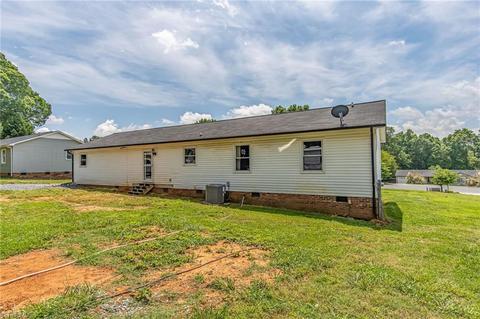 4344 Oak Brook Ct, Trinity, NC 27370 photo 16