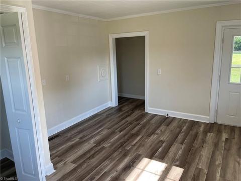 415 Unity St, Thomasville, NC 27360 photo 6