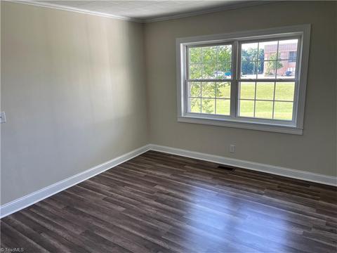 415 Unity St, Thomasville, NC 27360 photo 8