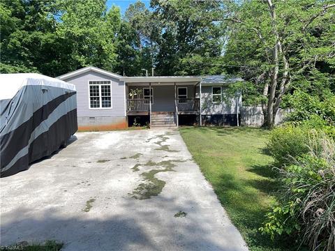 1138 Trollinger Rd, Graham, NC 27253 photo 1