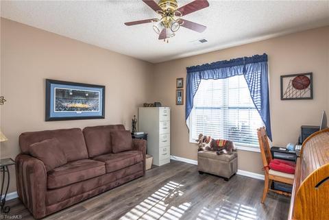 3925 Cobblestone Bend Dr, High Point, NC 27265 photo 21