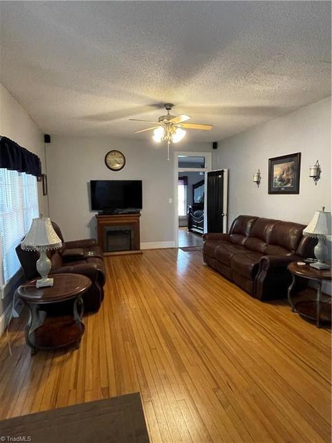 184 Main St, Cooleemee, NC 27014 photo 3