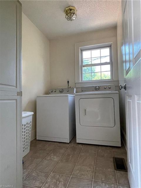 184 Main St, Cooleemee, NC 27014 photo 17