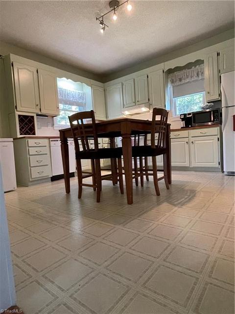 184 Main St, Cooleemee, NC 27014 photo 13