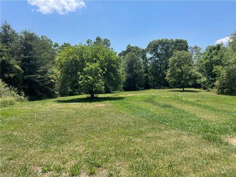 1336 Lackey Mountain Rd, Hiddenite, NC 28636 photo 11