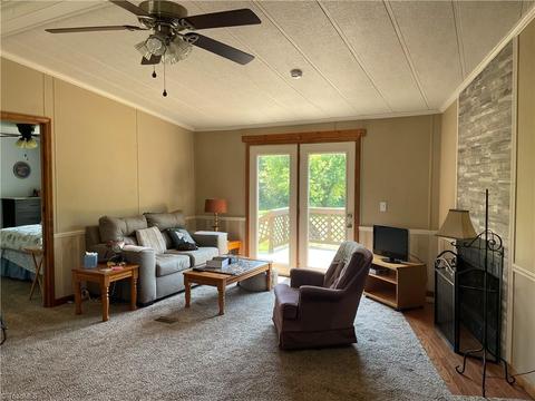 1336 Lackey Mountain Rd, Hiddenite, NC 28636 photo 2