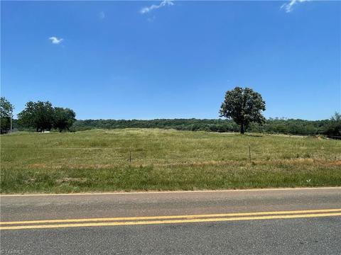 1336 Lackey Mountain Rd, Hiddenite, NC 28636 photo 14